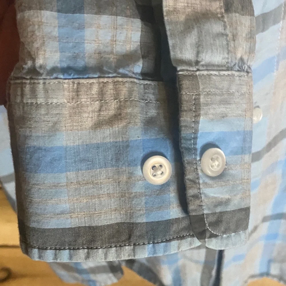 Hawker Rye casual button